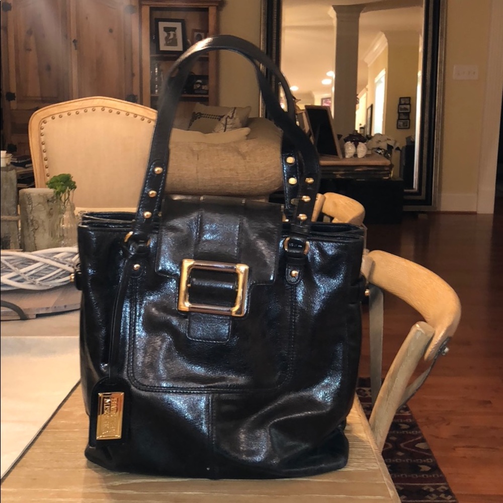Black leather Badgley Mischka purse